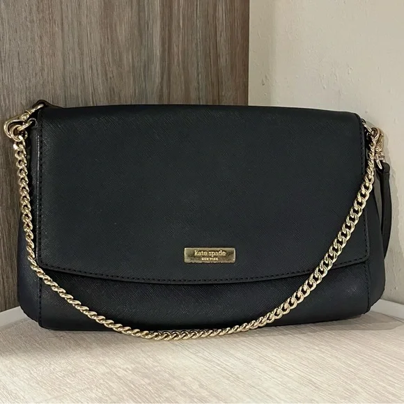Kate Spade Clutch with Detachable
Crossbody Strap - Picture 1 of 9